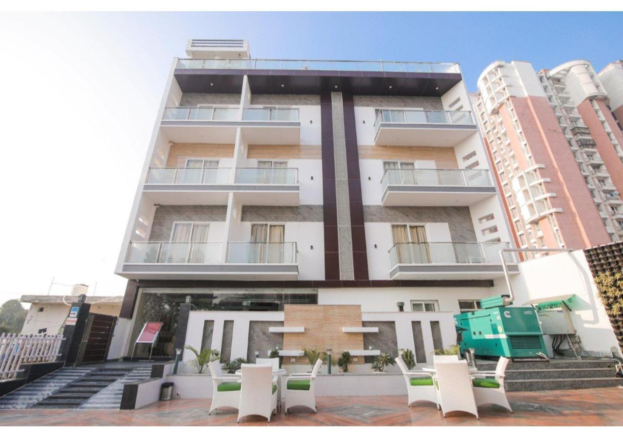 Bed and Breakfast Kusum House Greater Noida Zewnętrze zdjęcie